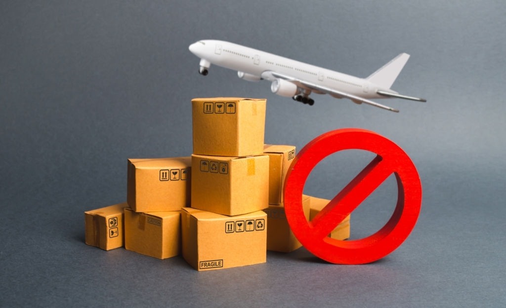 Những mặt hàng không được phép gửi qua đường hàng không