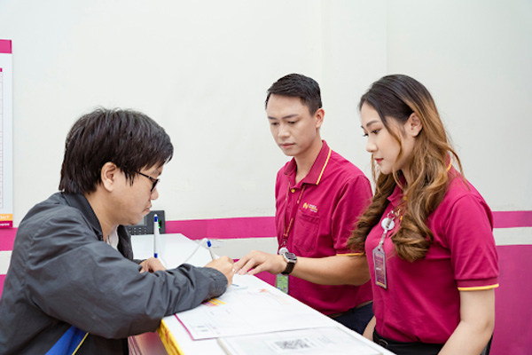 An tâm nhận hàng và kiểm tra hàng khi đồng hành cùng Nasco Express