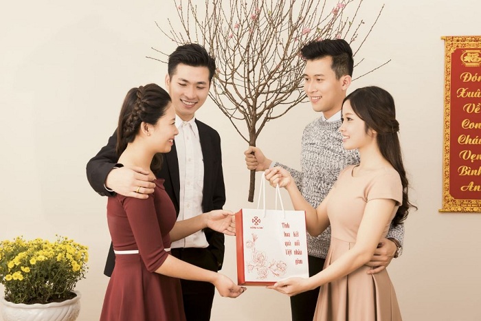Dịch vụ vận chuyển quà tết ở Hà Nội Dịch vụ vận chuyển quà tết ở Hà Nội