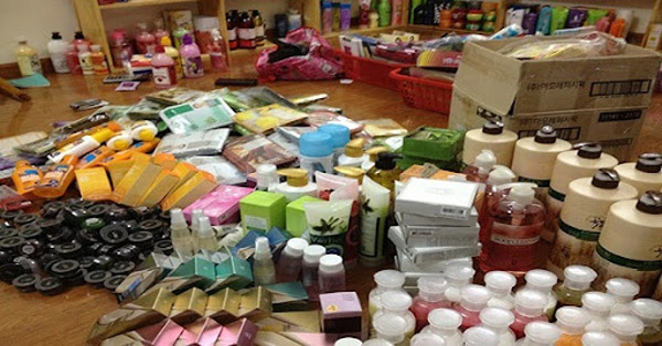 Tùy theo mỗi loại hàng mỹ phẩm để ghi chú những thông tin cần thiết khi vận chuyển