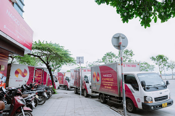 Vận chuyển hàng đi Cam Ranh bằng đường bộ giúp tiết kiệm chi phí