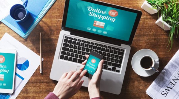 Khách hàng mua hàng thời đại số 4.0